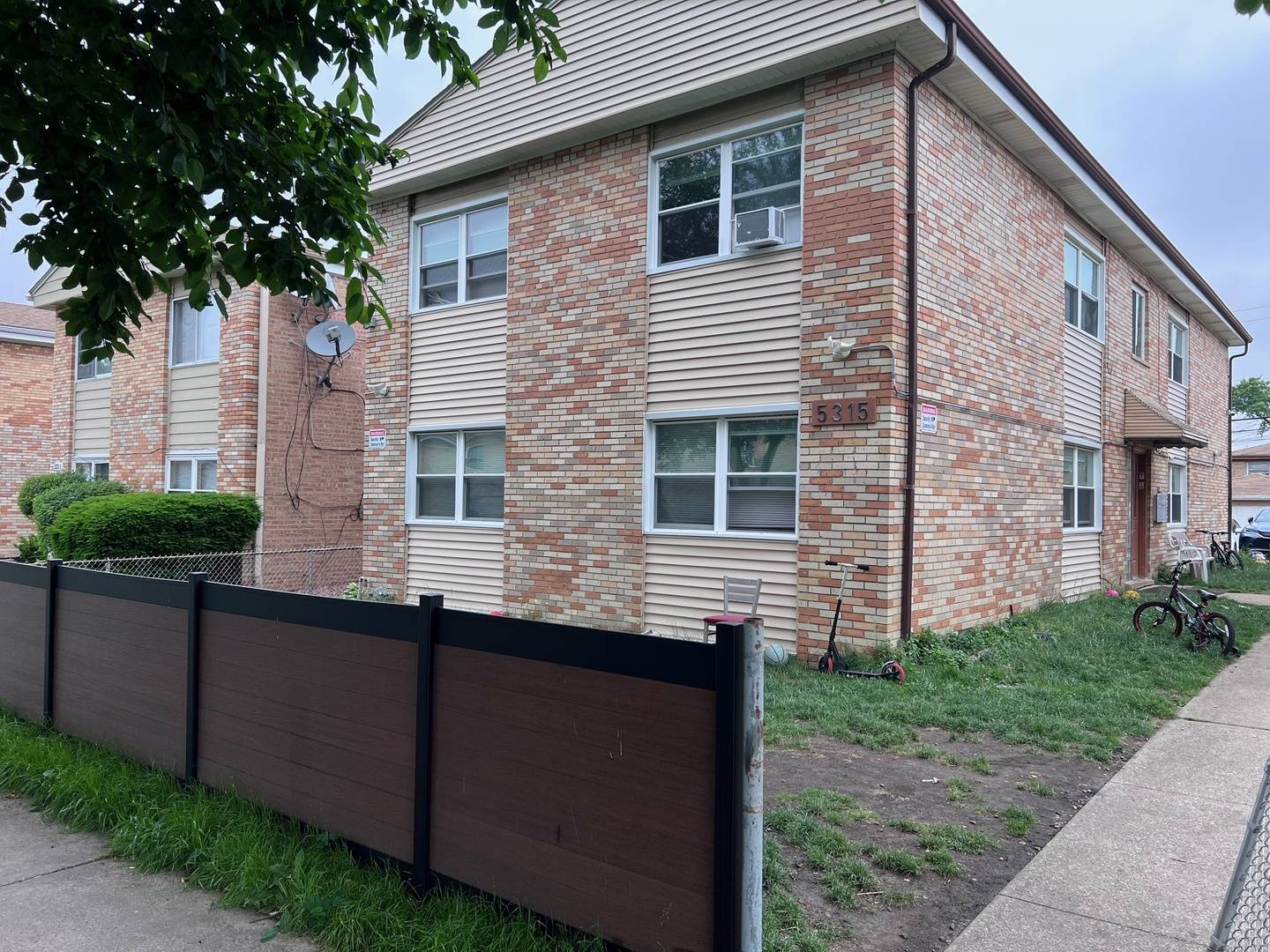 Summit, IL 60501,5315 S 73rd CT #4