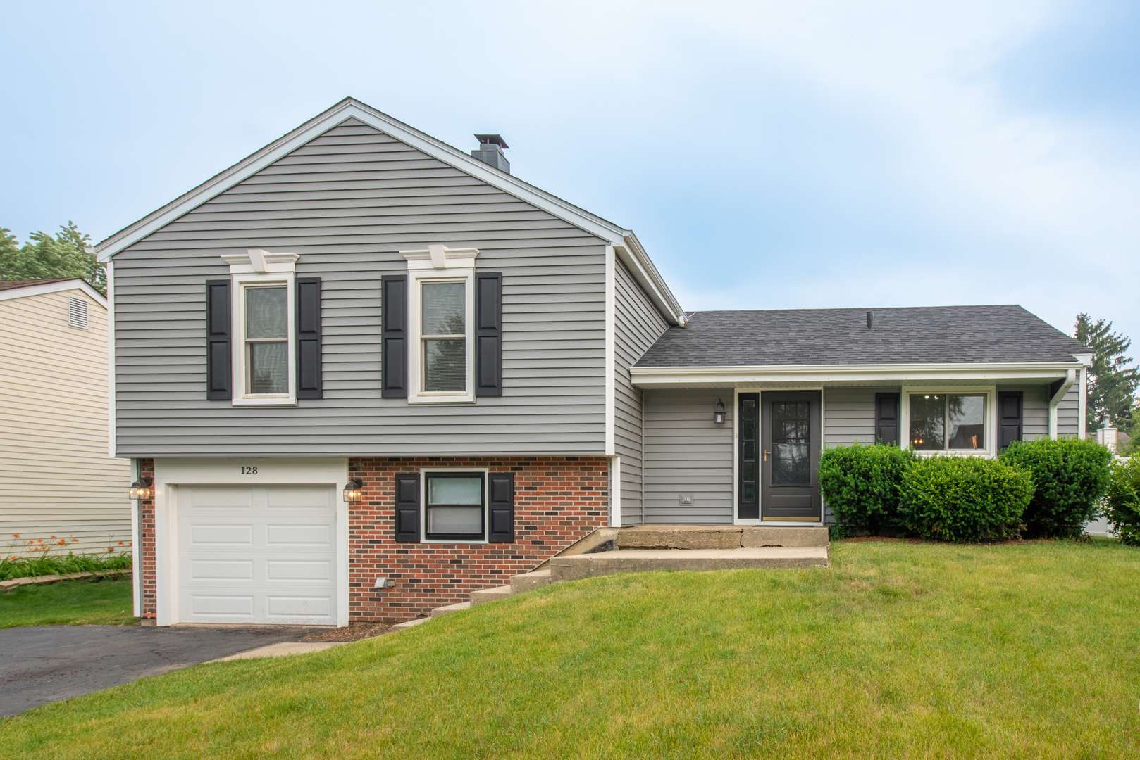 Bartlett, IL 60103,128 Sherman ST
