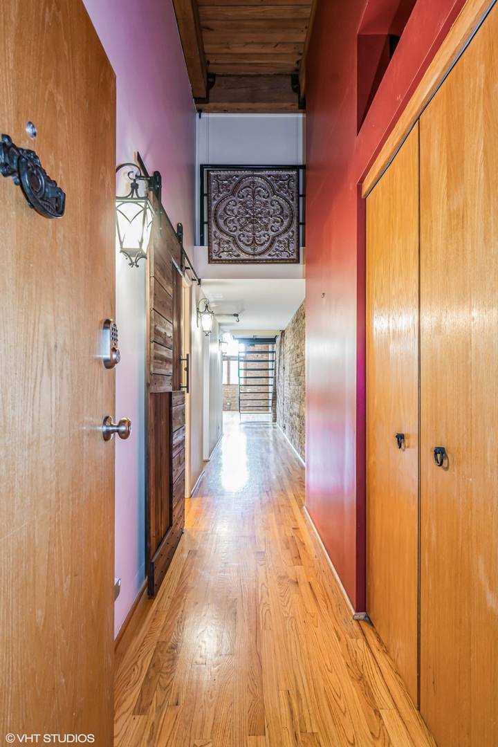 Chicago, IL 60613,920 W SHERIDAN RD #305