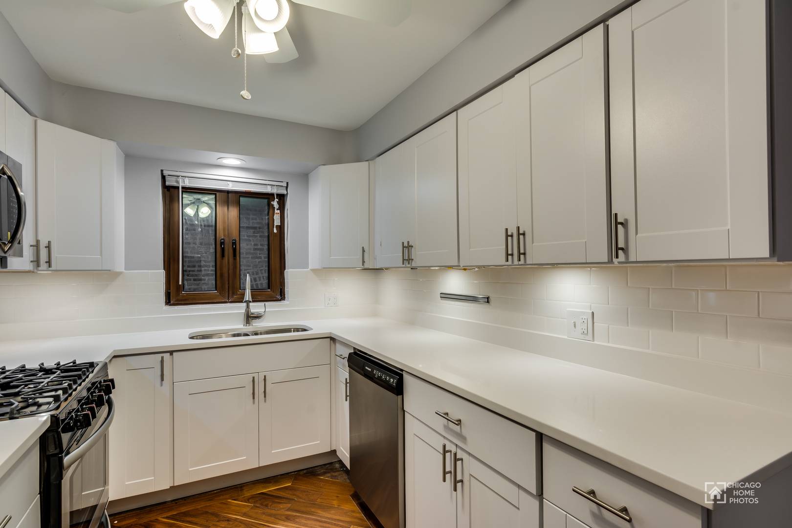 Chicago, IL 60625,2645 W Carmen AVE #202