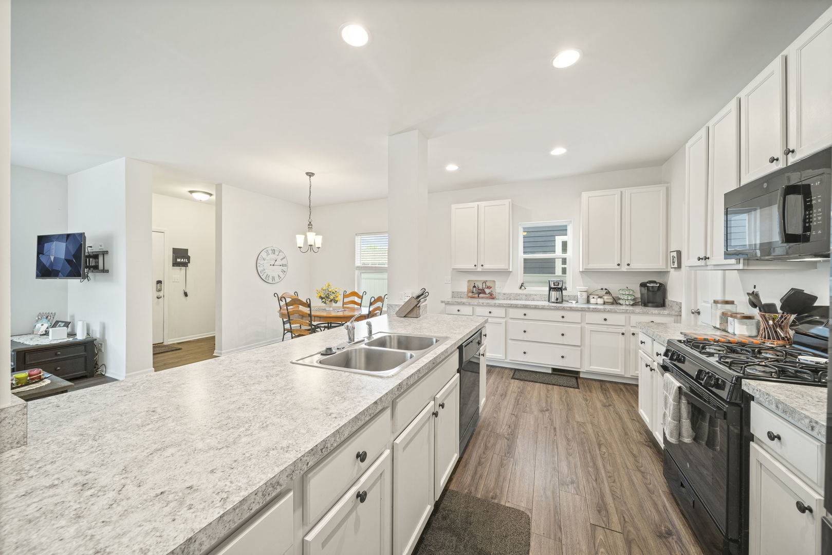 Elgin, IL 60124,3778 Westbury CT