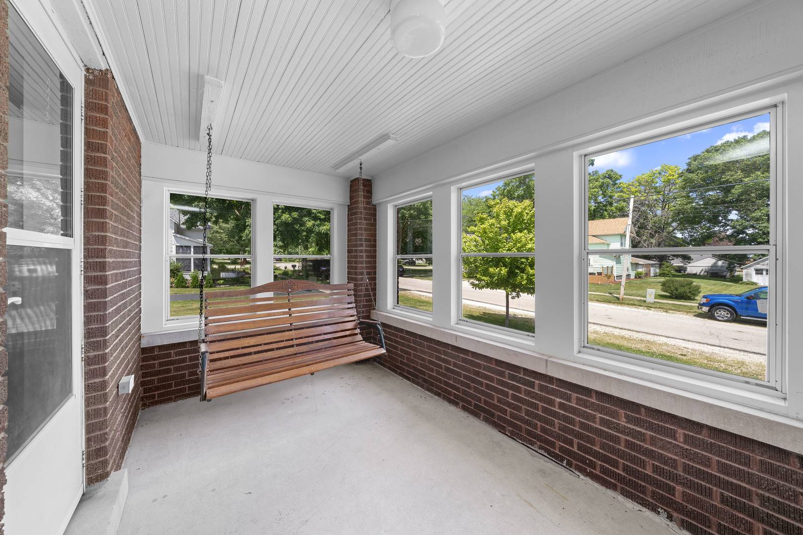 Waterman, IL 60556,225 N Hickory ST