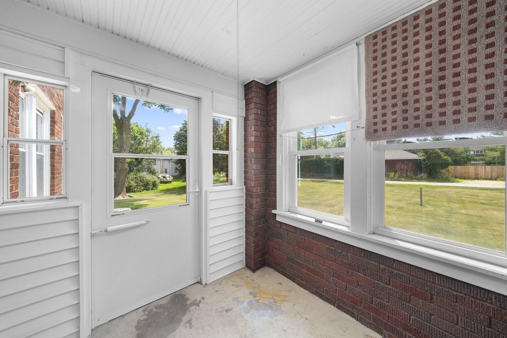 Waterman, IL 60556,225 N Hickory ST