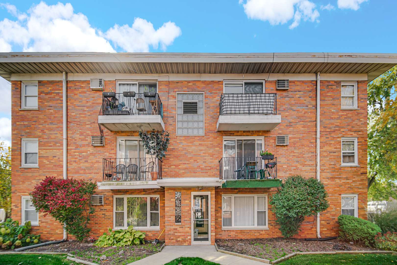 Worth, IL 60482,10811 S Lloyd DR #10