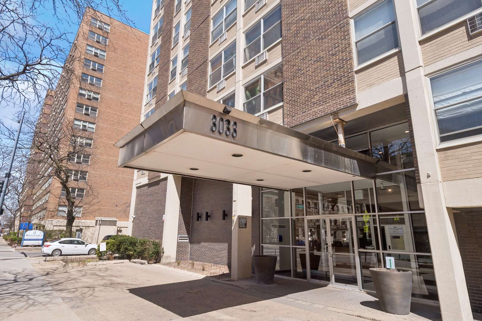 Chicago, IL 60657,3033 N SHERIDAN RD #603