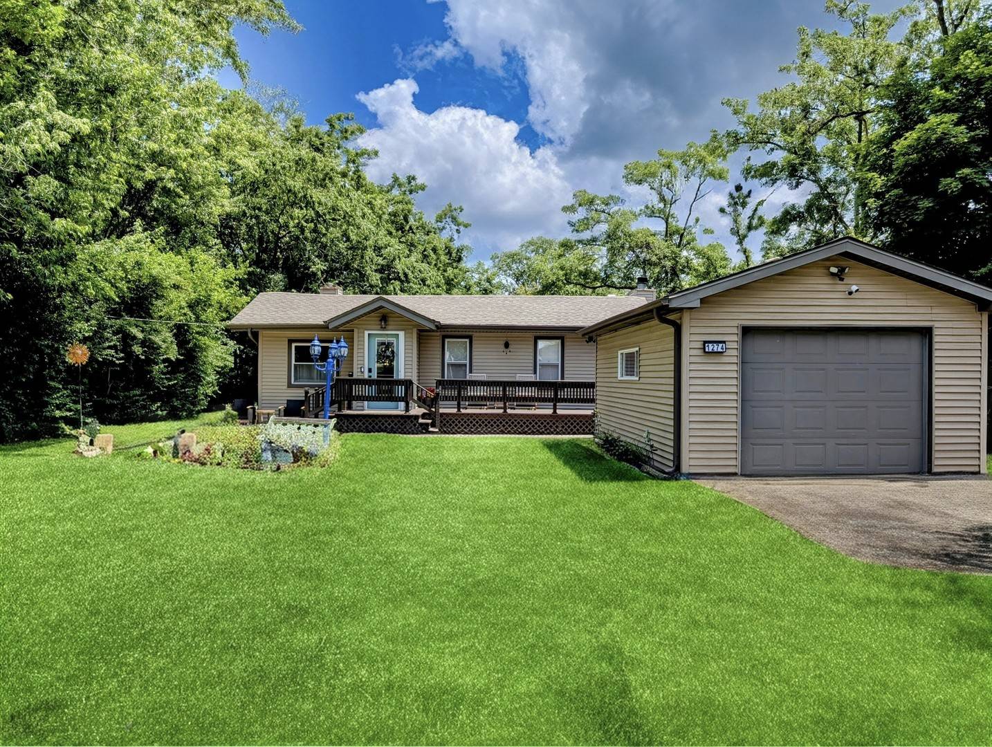 New Lenox, IL 60451,1274 N Cooper RD