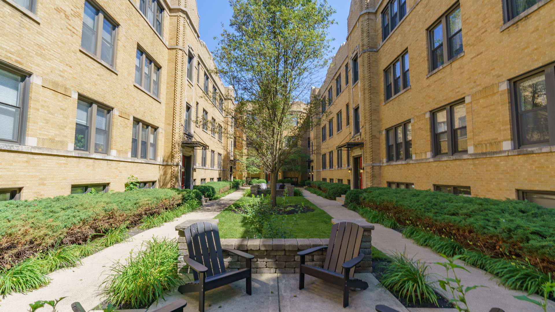 Chicago, IL 60626,1356 W ESTES AVE #3S