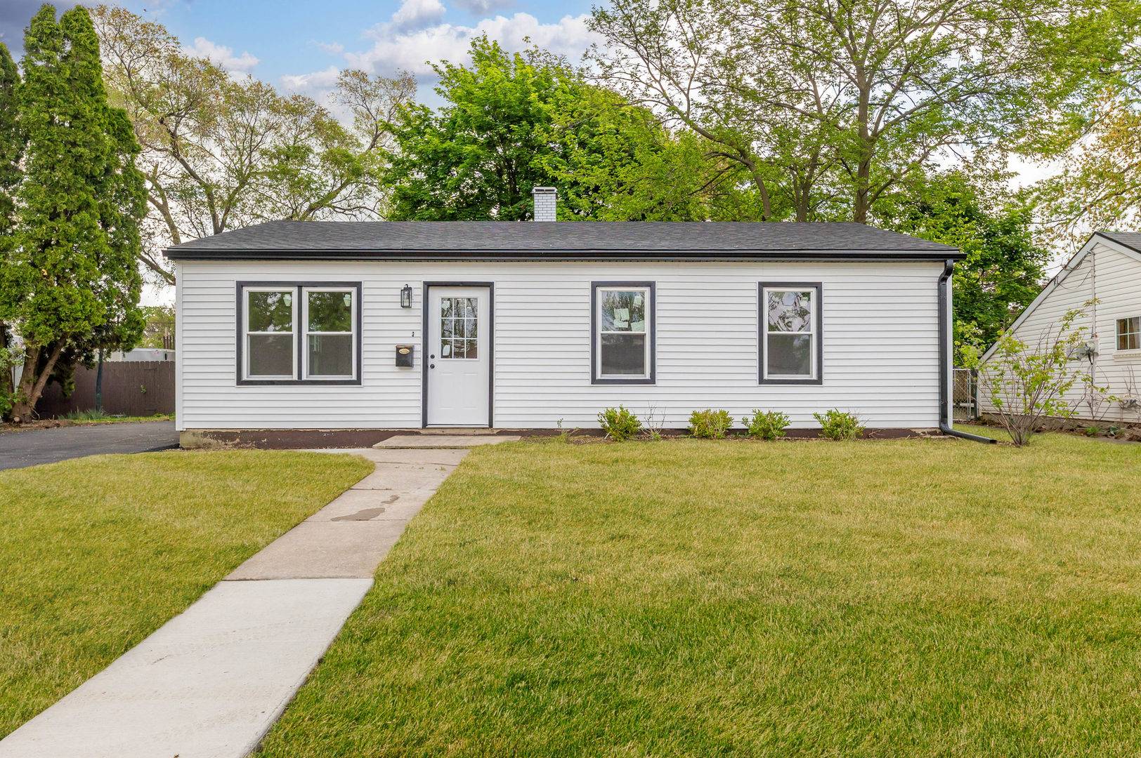 Romeoville, IL 60446,519 Everette AVE