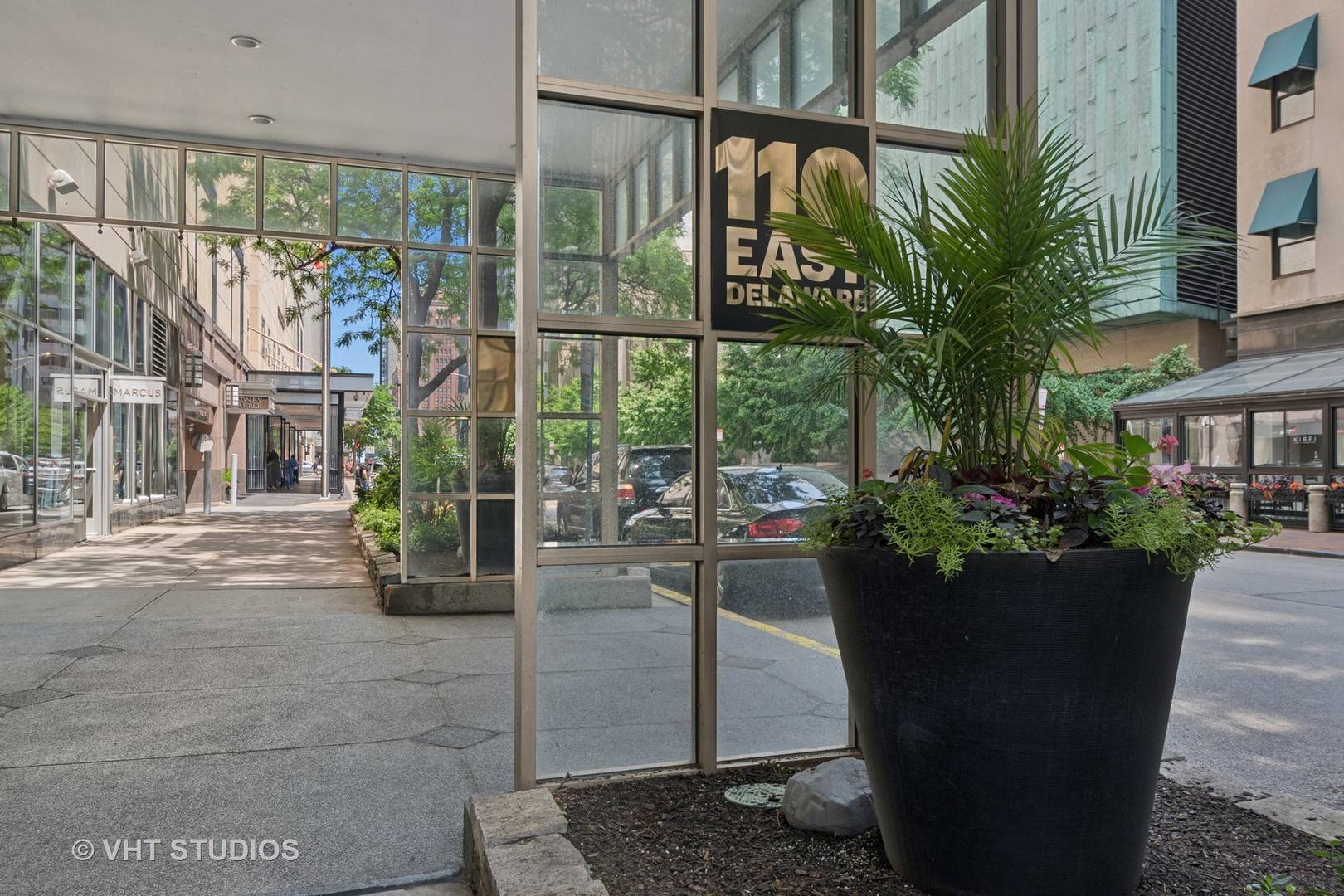 Chicago, IL 60611,110 E Delaware PL #701