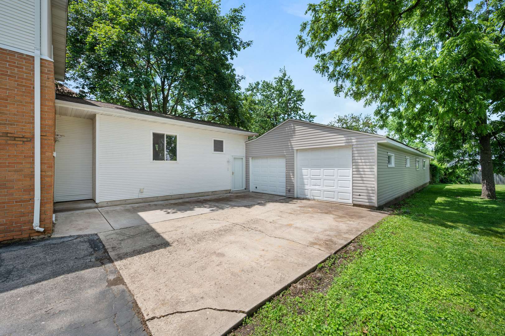 Dekalb, IL 60115,1321 N 14th ST