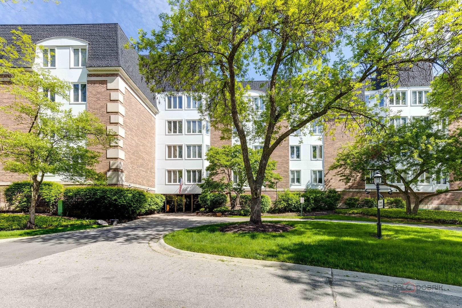 Buffalo Grove, IL 60089,225 Lake BLVD #546