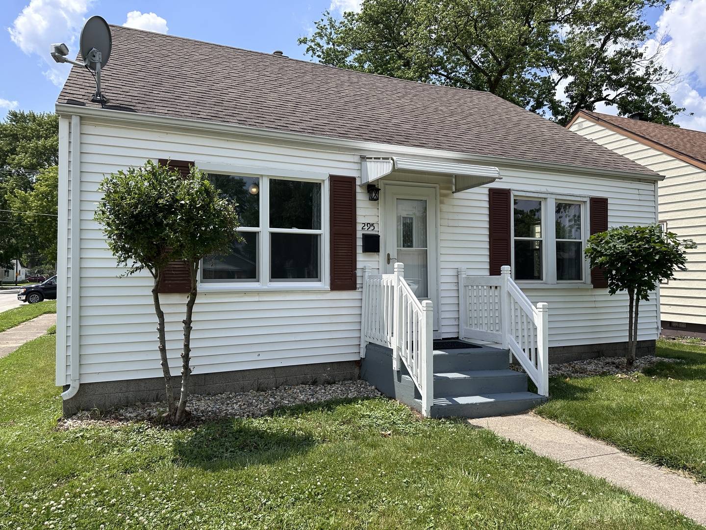 Bradley, IL 60915,295 S Clinton AVE