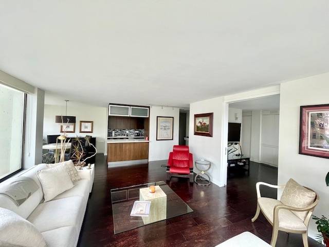 Chicago, IL 60657,2800 N Lake Shore DR #1417