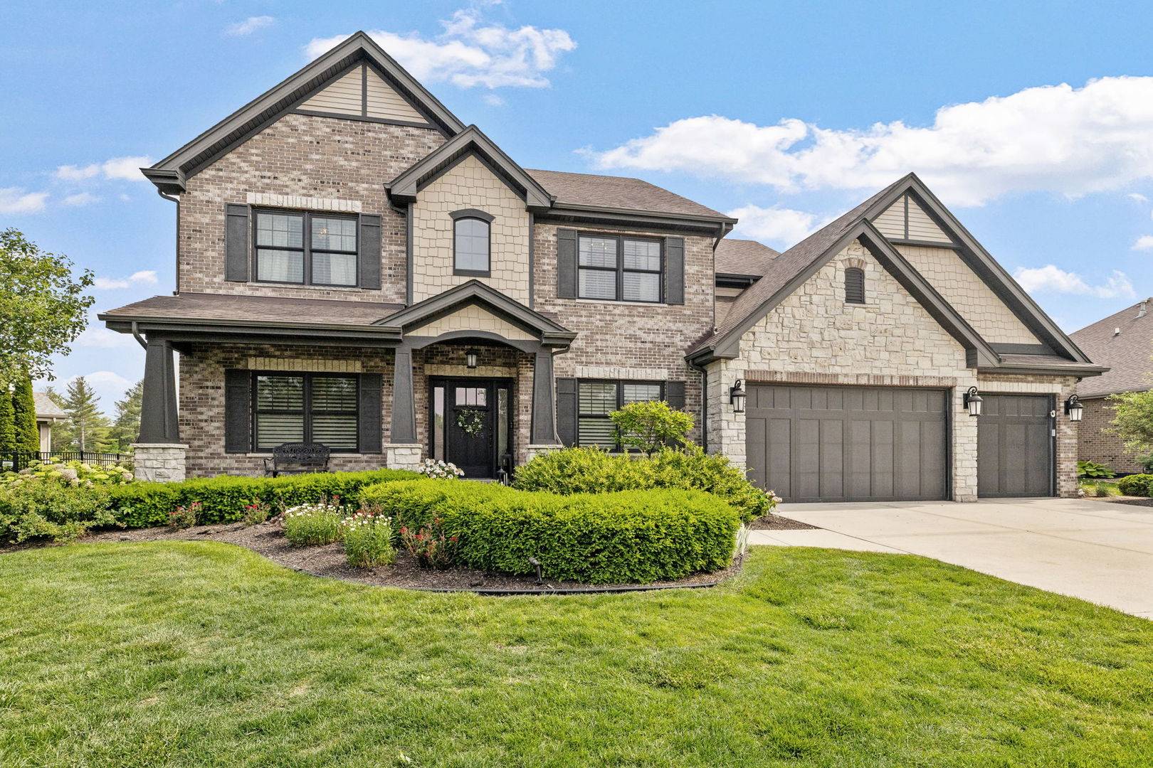 Mokena, IL 60448,11747 London Bridge DR