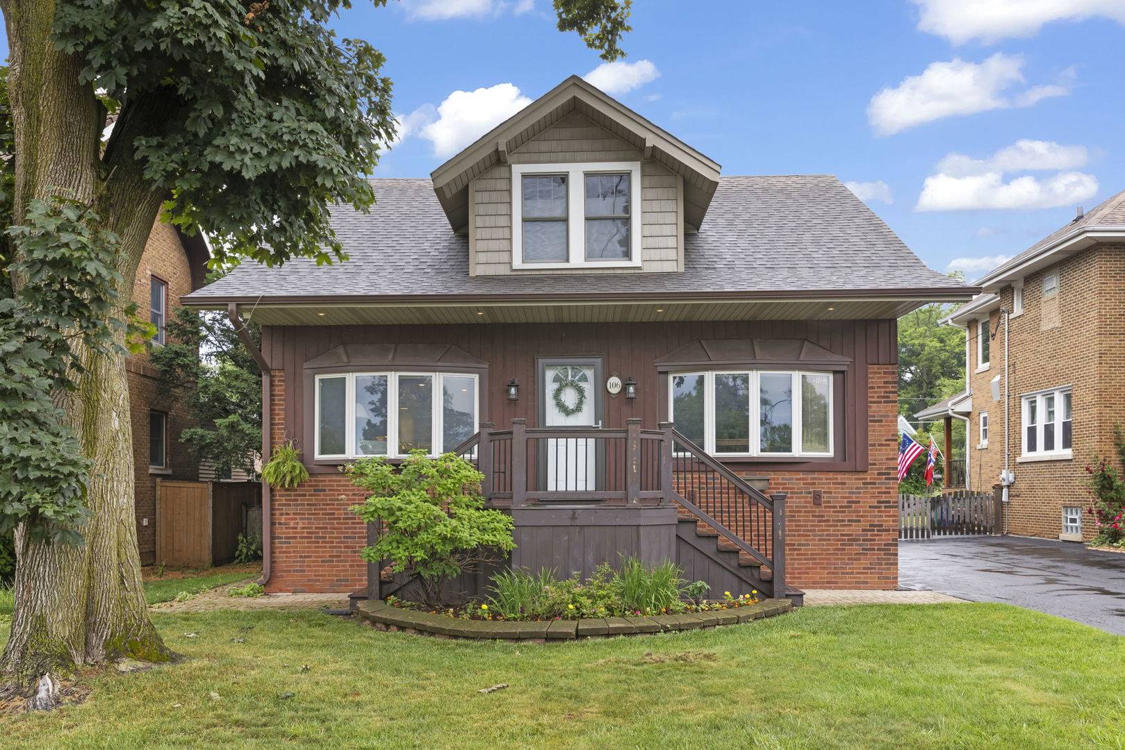 Lombard, IL 60148,106 S Grace ST