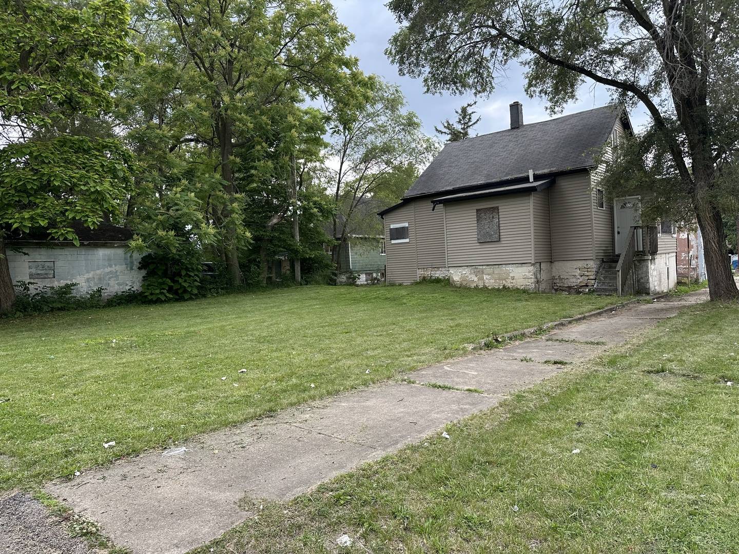 Kankakee, IL 60901,208 E Birch ST