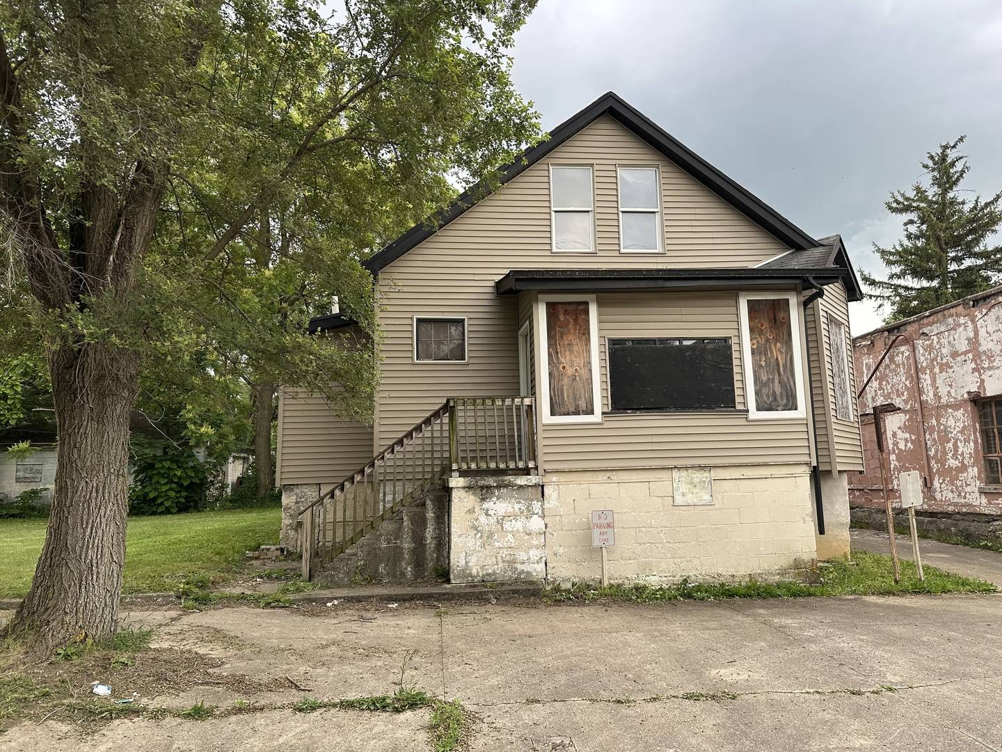 Kankakee, IL 60901,208 E Birch ST