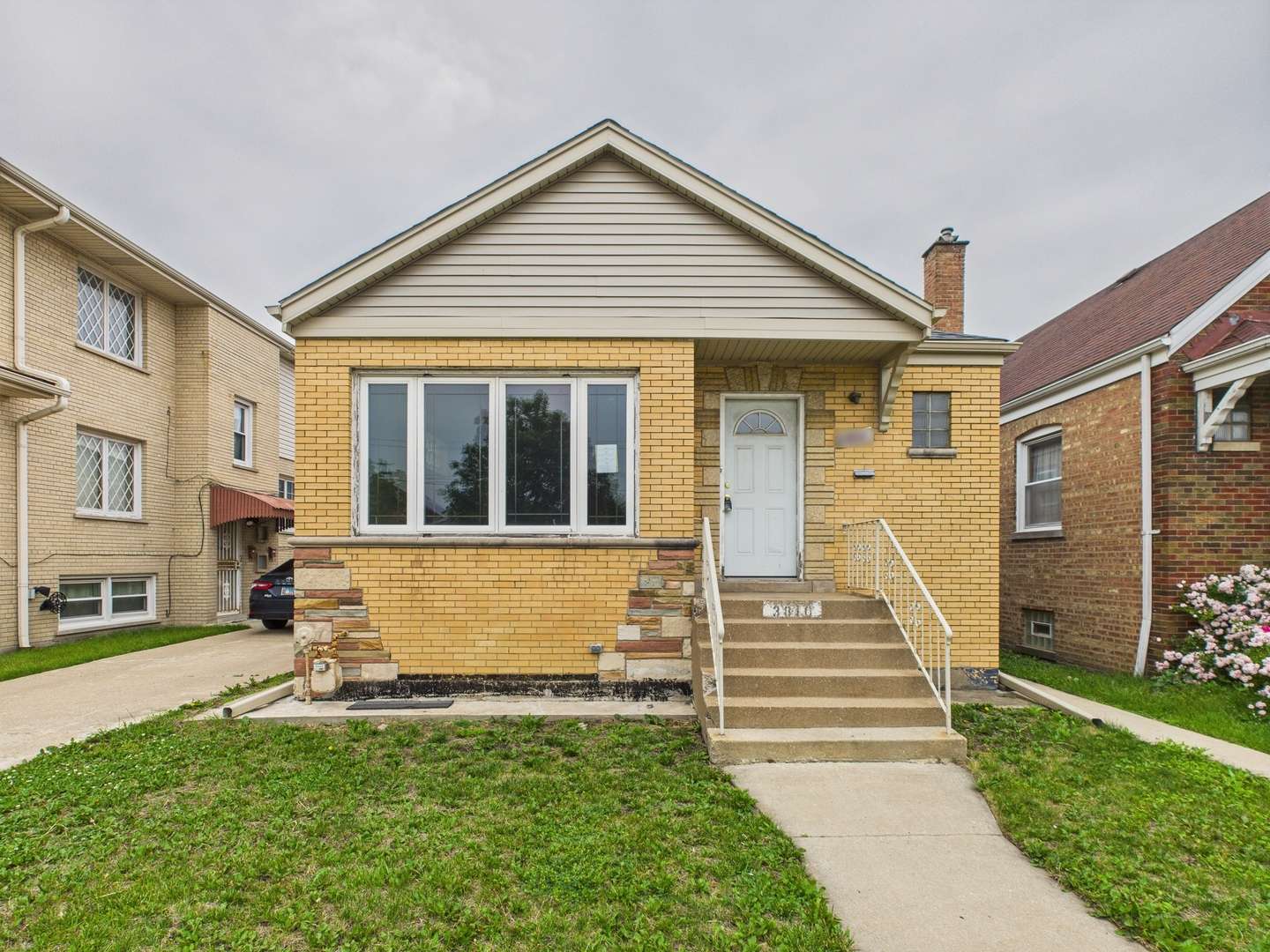 Chicago, IL 60629,3810 W 71st ST