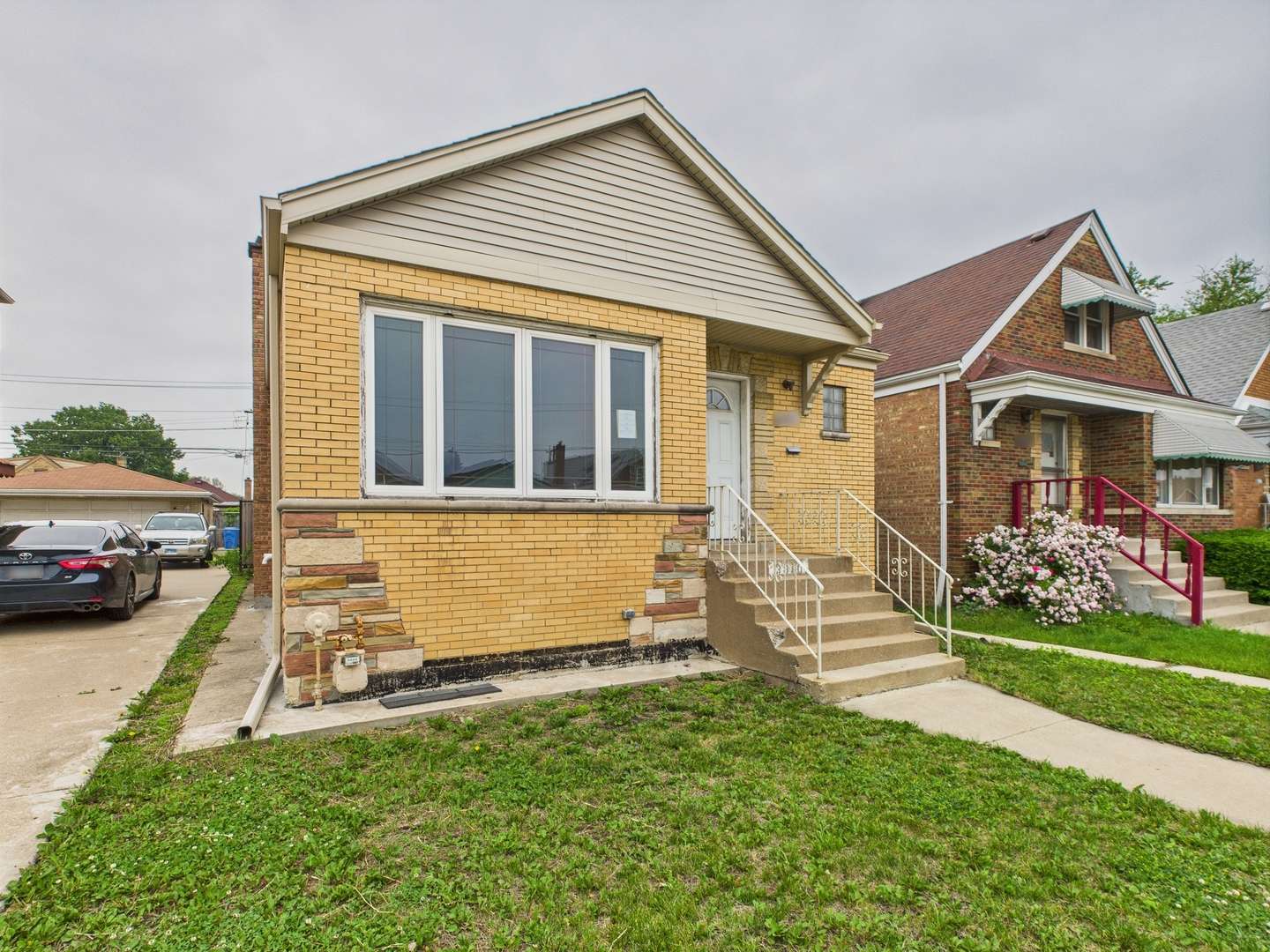 Chicago, IL 60629,3810 W 71st ST