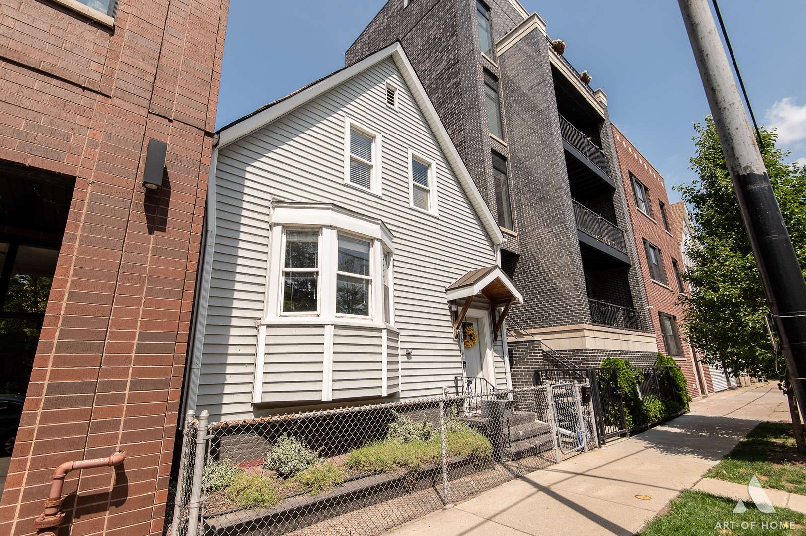 Chicago, IL 60613,3726 N ASHLAND AVE