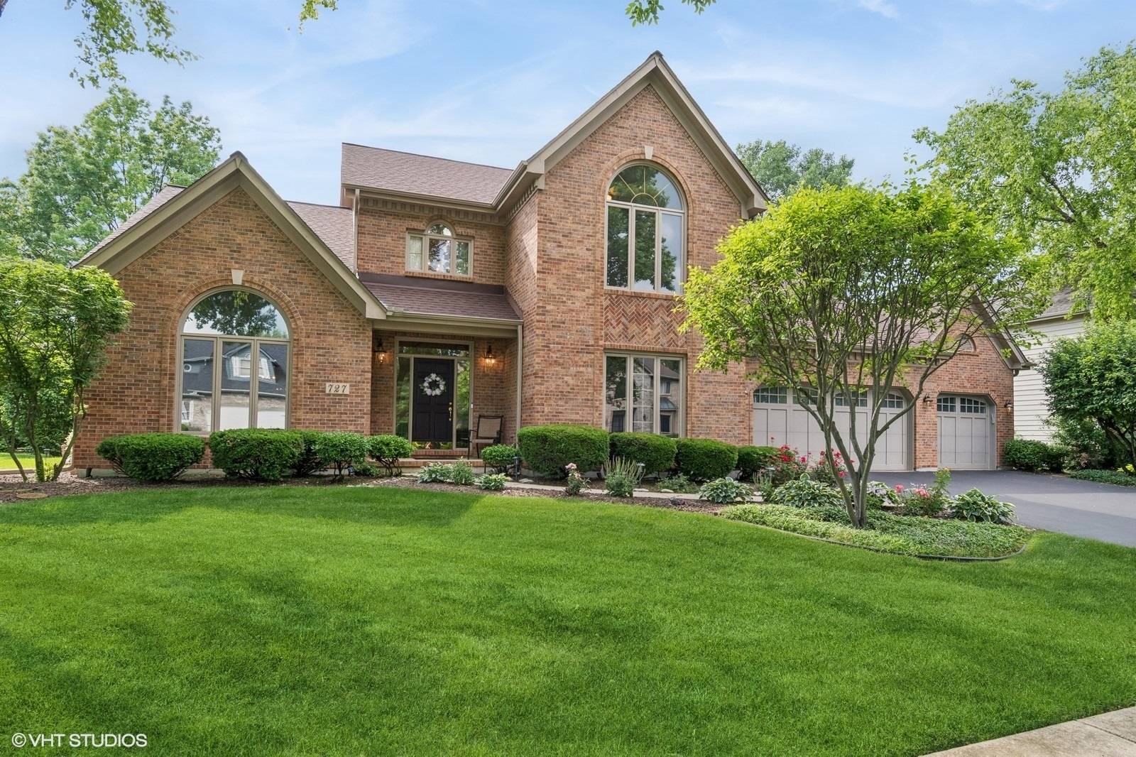 Naperville, IL 60565,727 Mesa DR