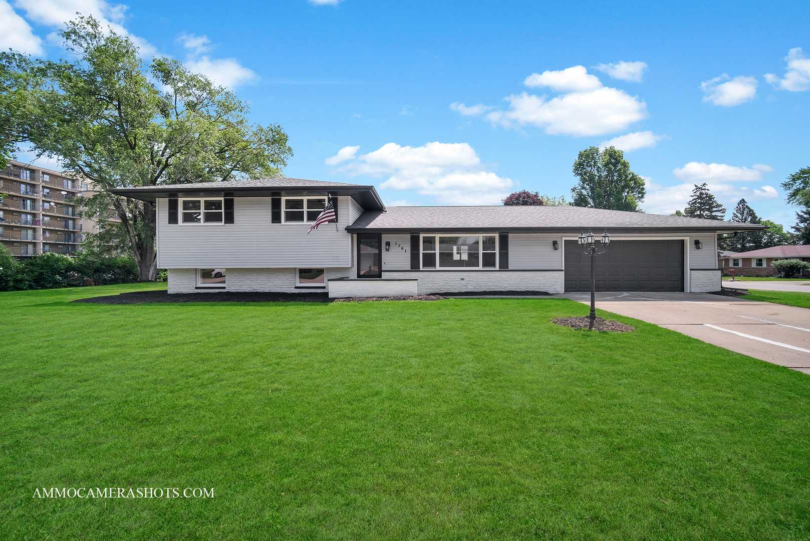 Morris, IL 60450,1701 Newton DR