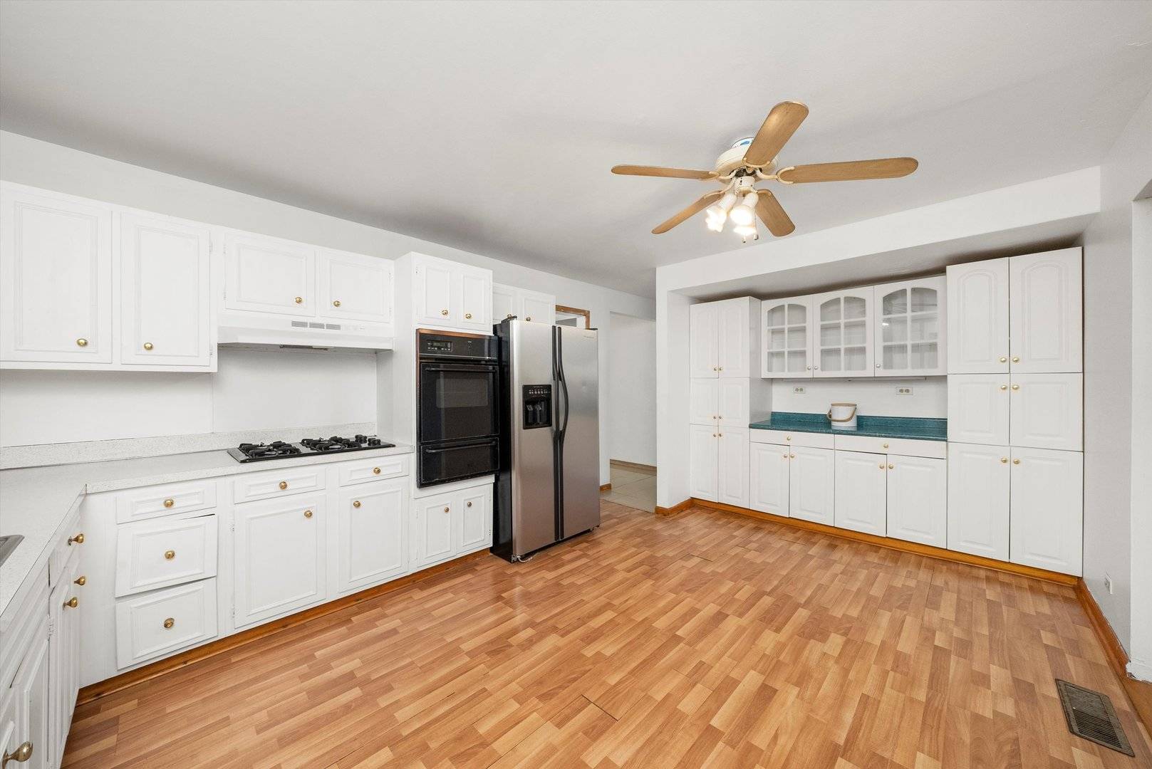 Hazel Crest, IL 60429,17714 Dogwood LN