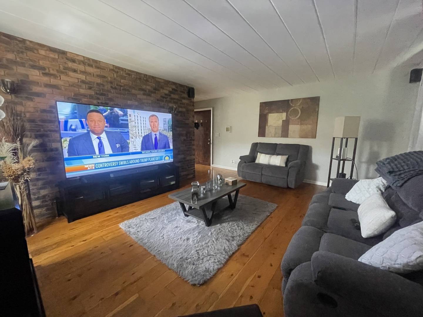 Chicago, IL 60645,6833 N OAKLEY AVE #3A