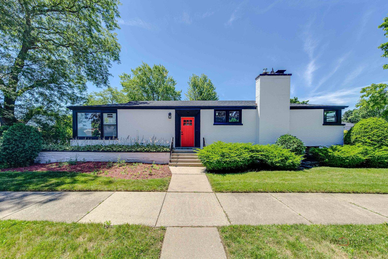 Lincolnwood, IL 60712,4021 W Estes AVE