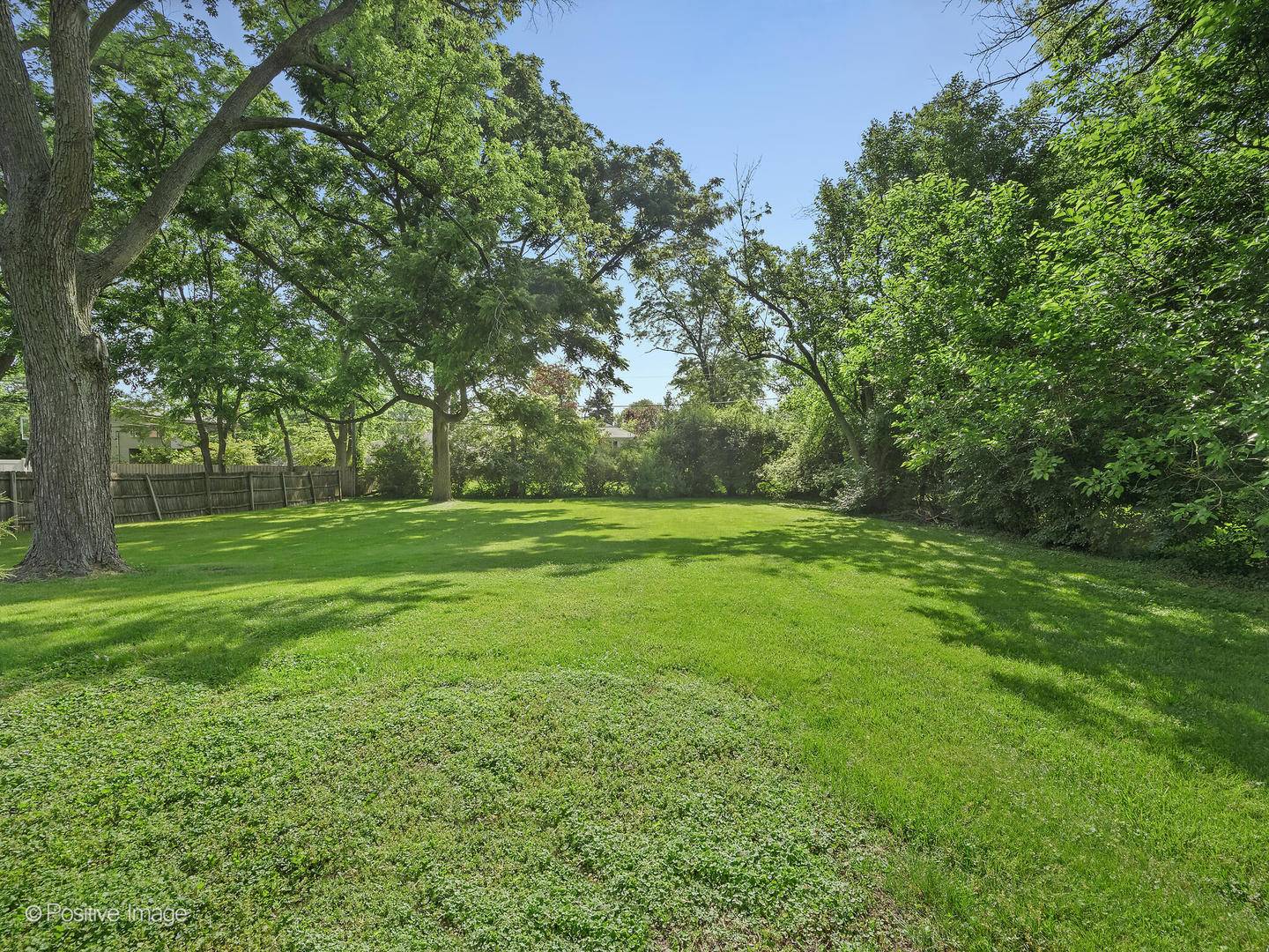 Clarendon Hills, IL 60514,241 Coe RD