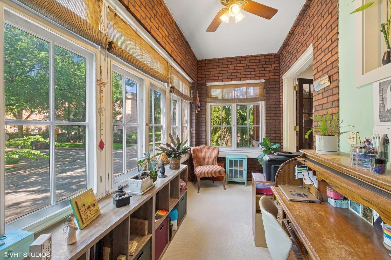 Evanston, IL 60202,901 FOREST AVE #1E