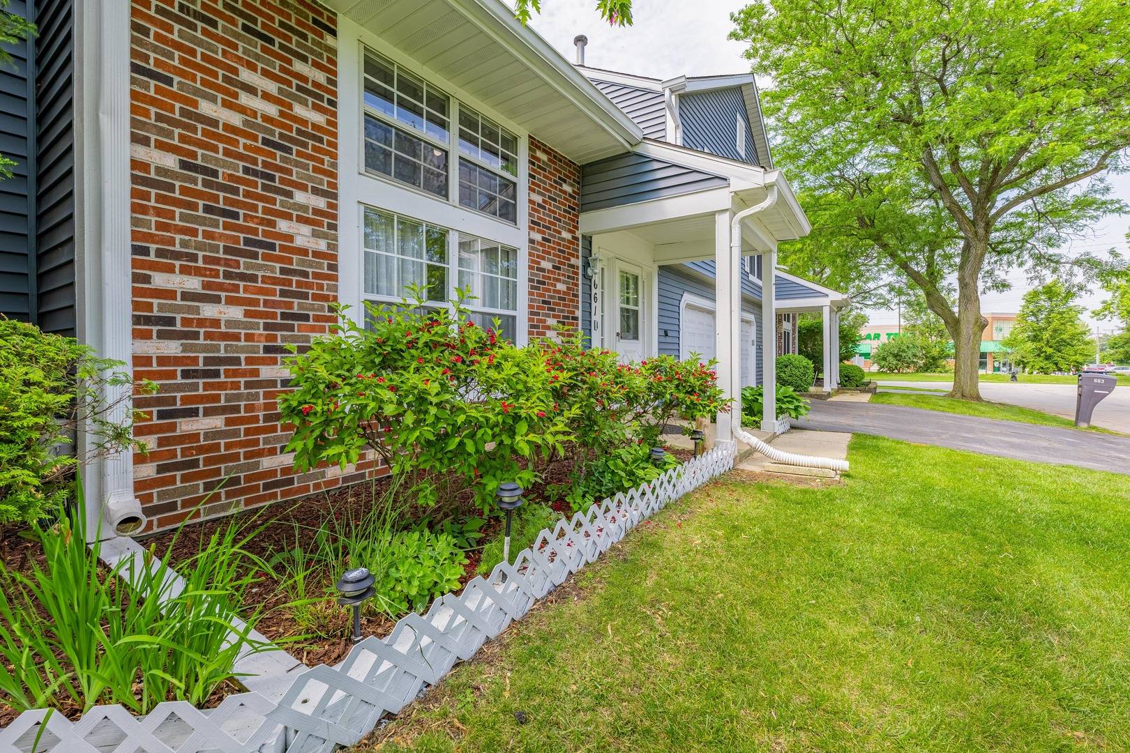 Bolingbrook, IL 60440,661 Pontiac LN
