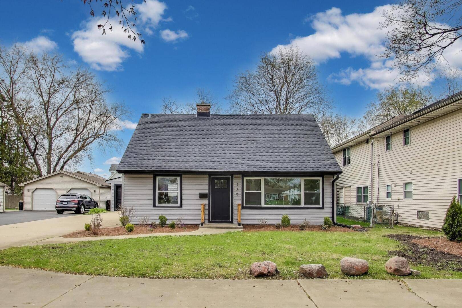 Palatine, IL 60067,139 S Quentin RD