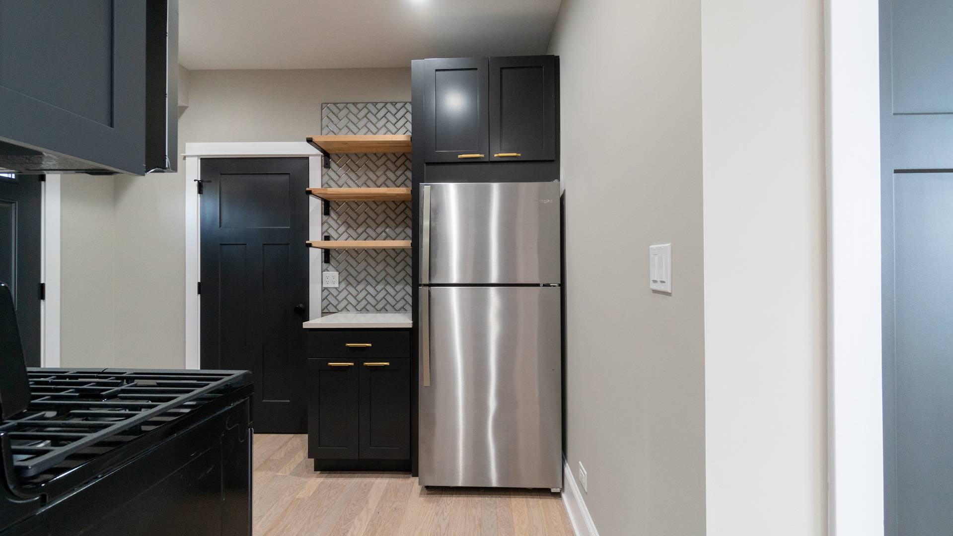 Chicago, IL 60640,1706 W Balmoral AVE #3