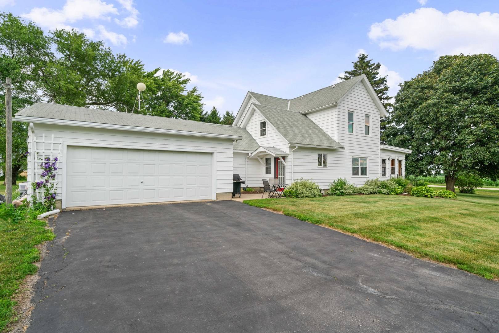 Hinckley, IL 60520,11203 Hinckley RD