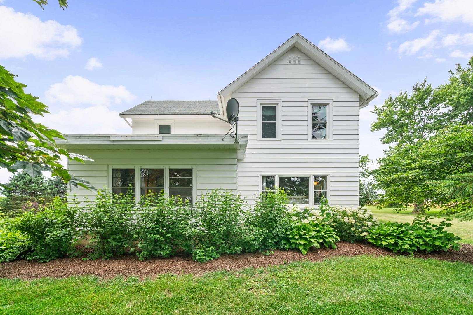 Hinckley, IL 60520,11203 Hinckley RD