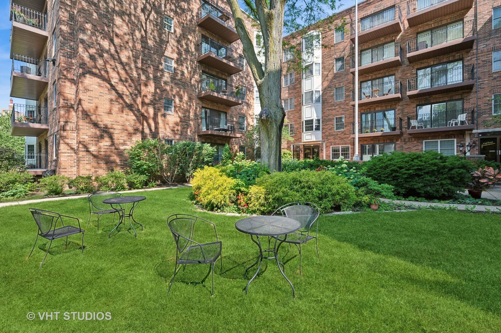 Evanston, IL 60201,1503 Oak AVE #312