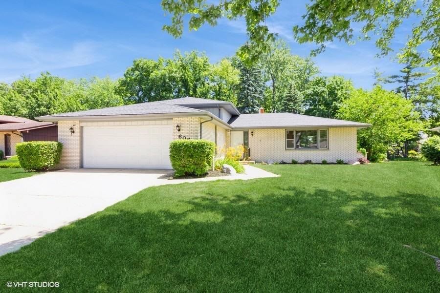 Shorewood, IL 60404,608 Edgebrook DR