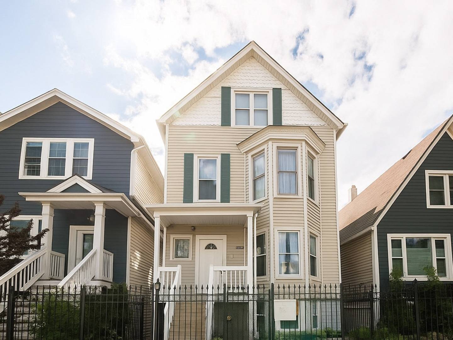 Chicago, IL 60647,1718 N KIMBALL AVE