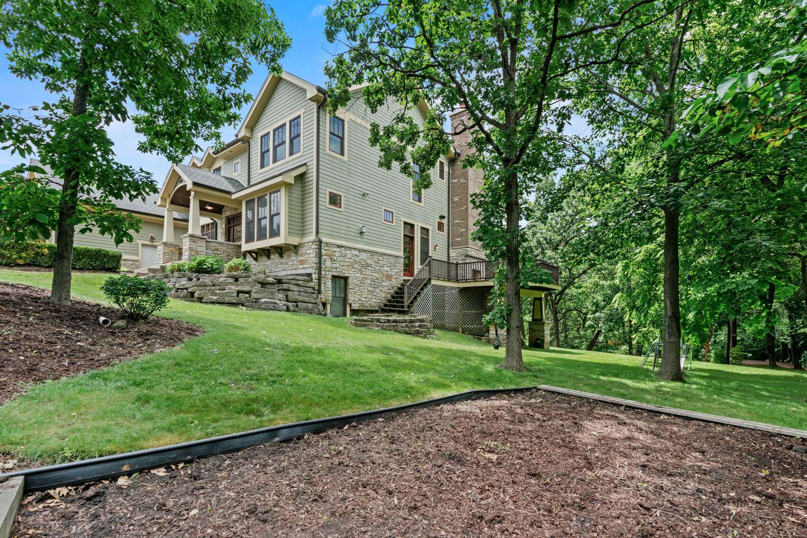 Woodstock, IL 60098,1415 Oakview TER