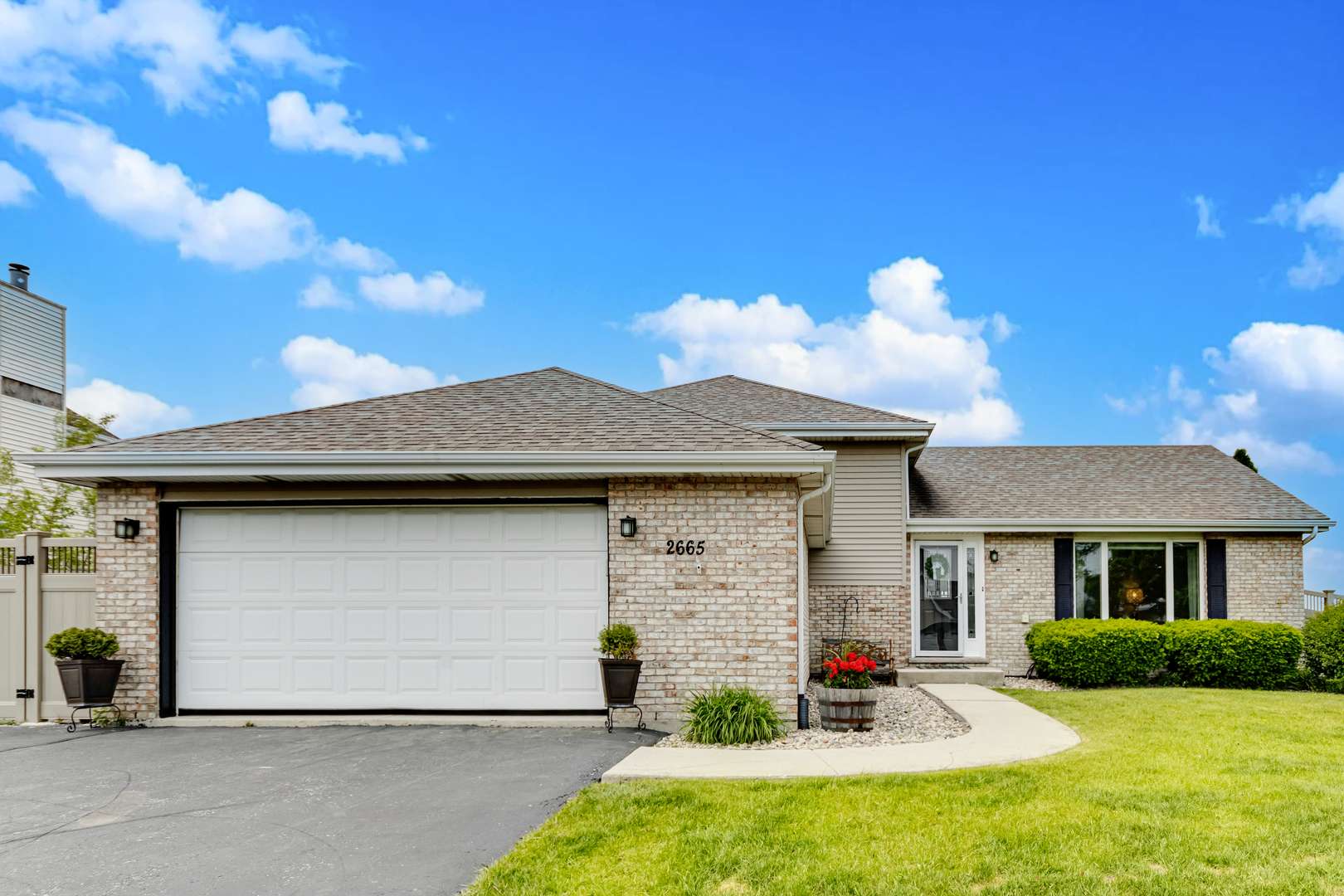 New Lenox, IL 60451,2665 Daniel Lewis DR