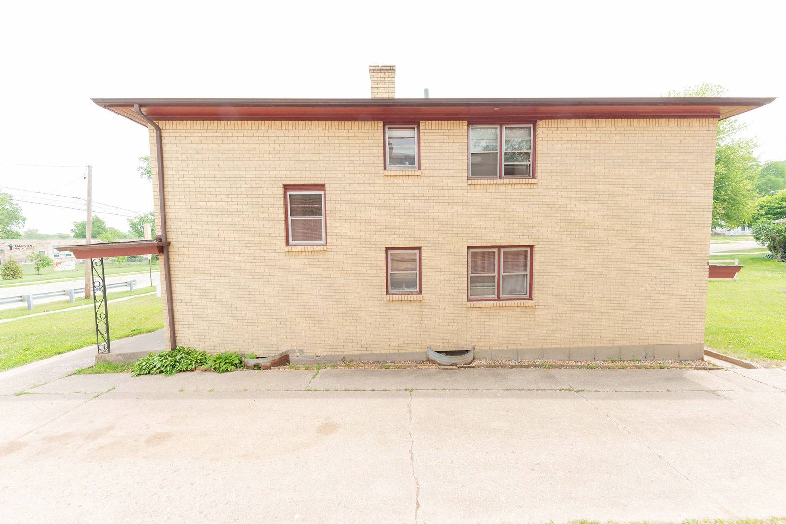 Rockford, IL 61101,2706 School ST