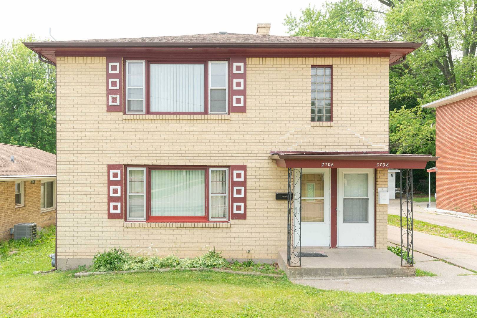 Rockford, IL 61101,2706 School ST