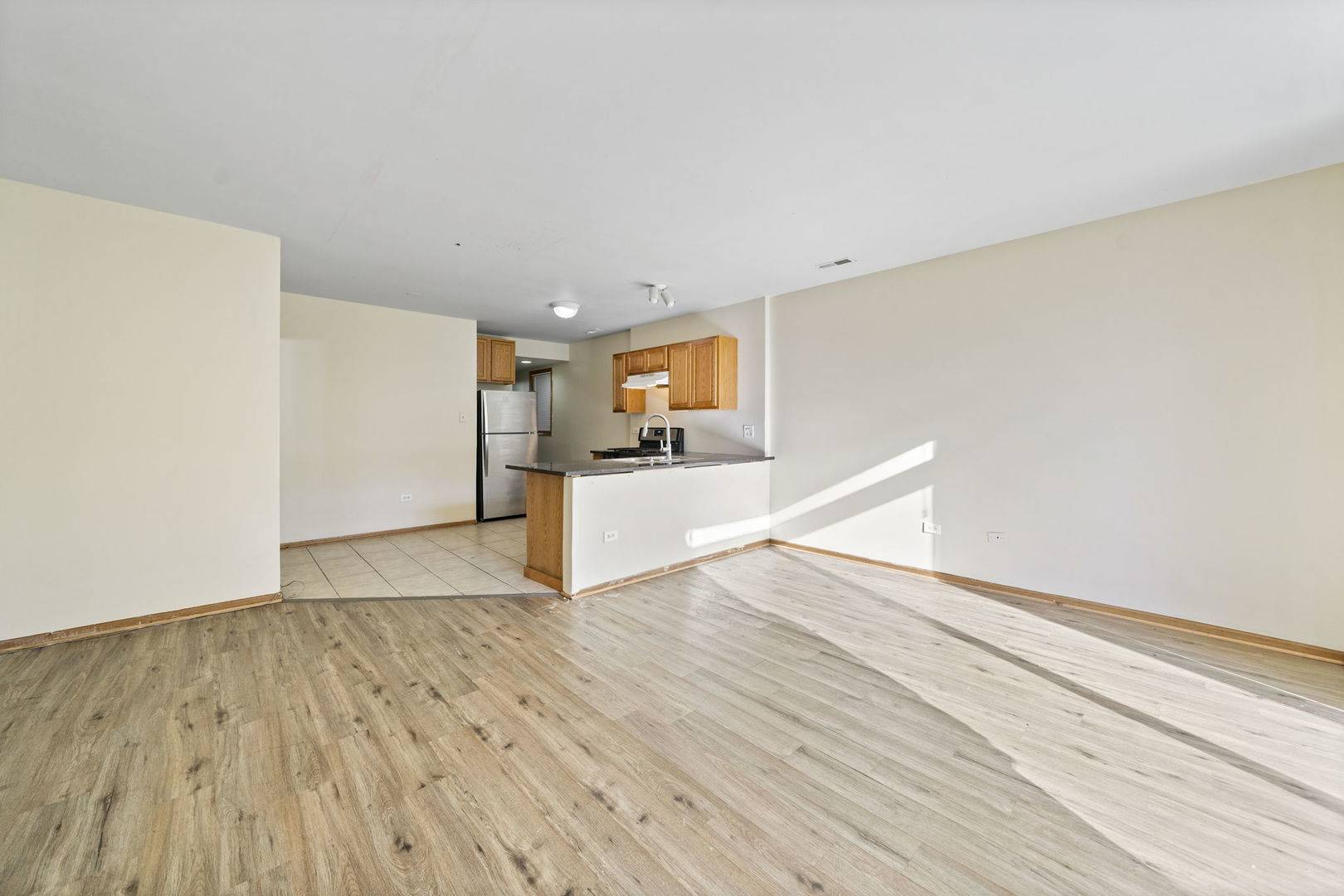 Chicago, IL 60612,2716 W POLK ST