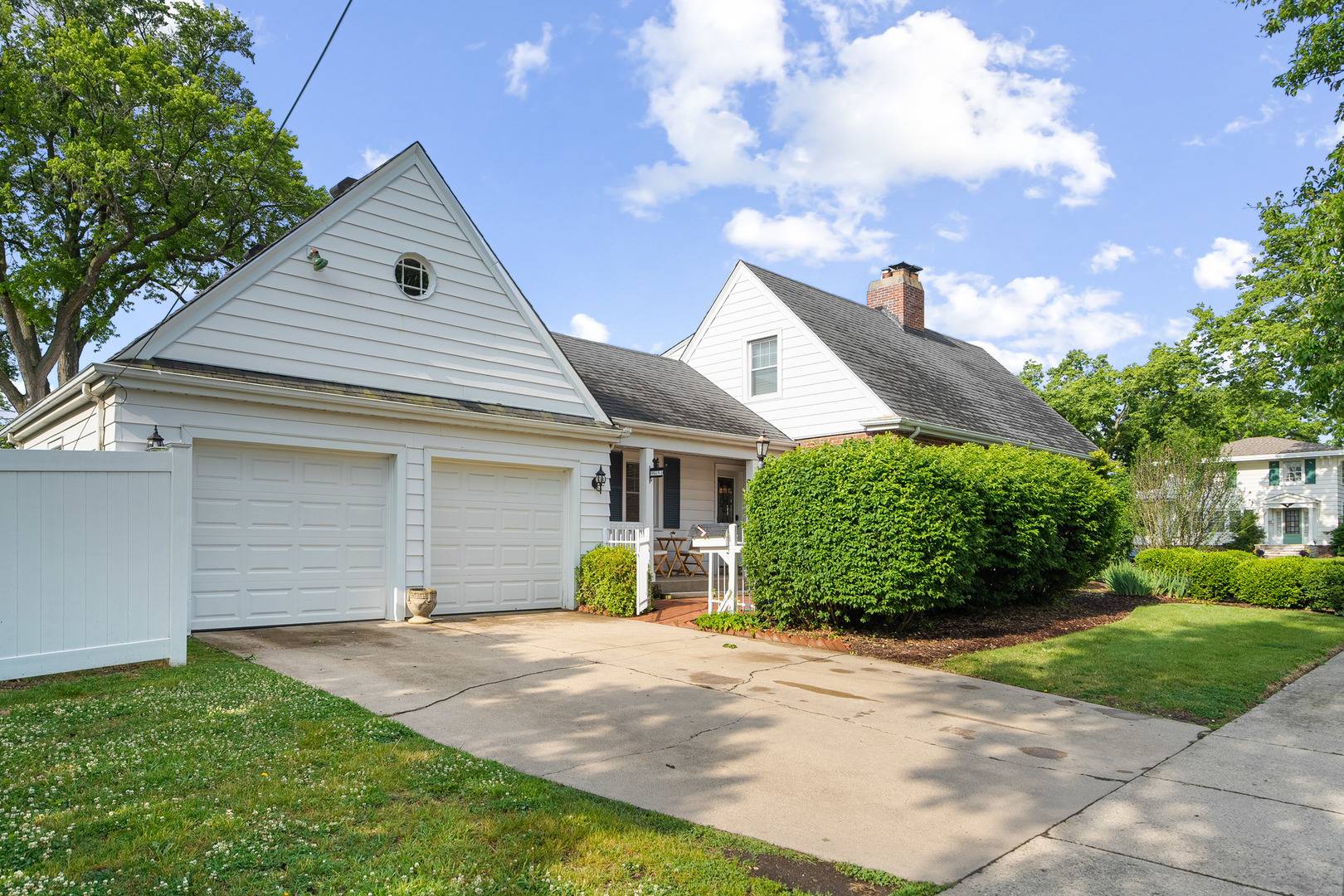 Des Plaines, IL 60016,1155 E Walnut AVE