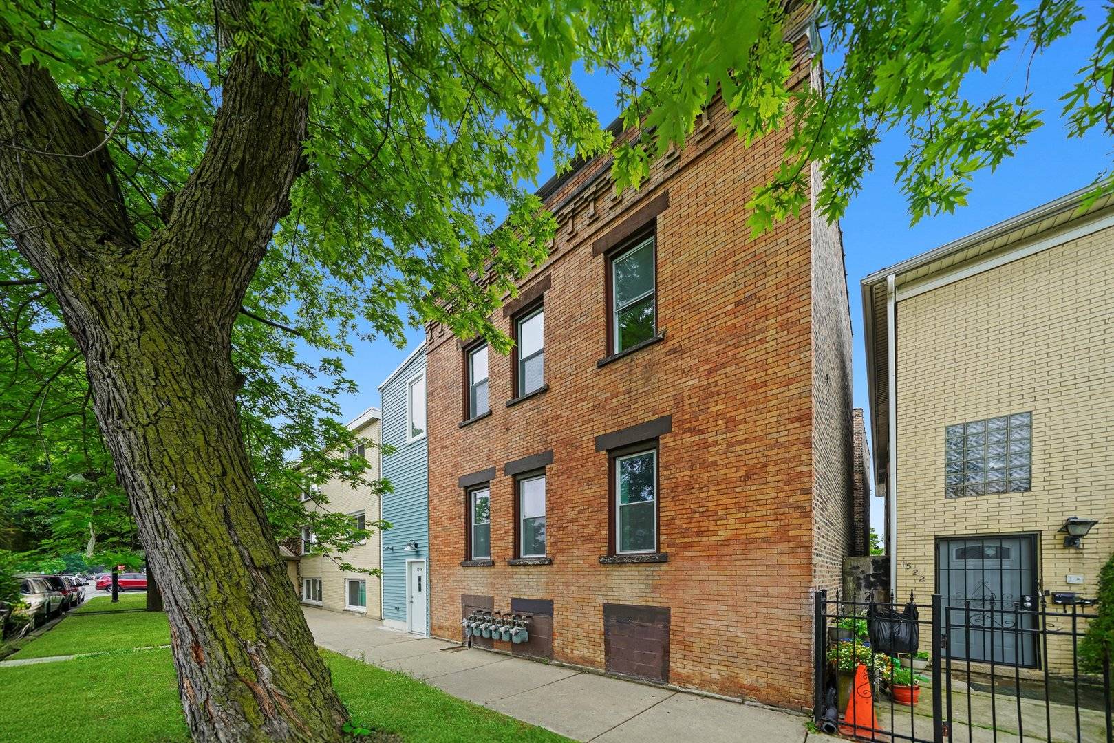 Cicero, IL 60804,1524 S 51st CT