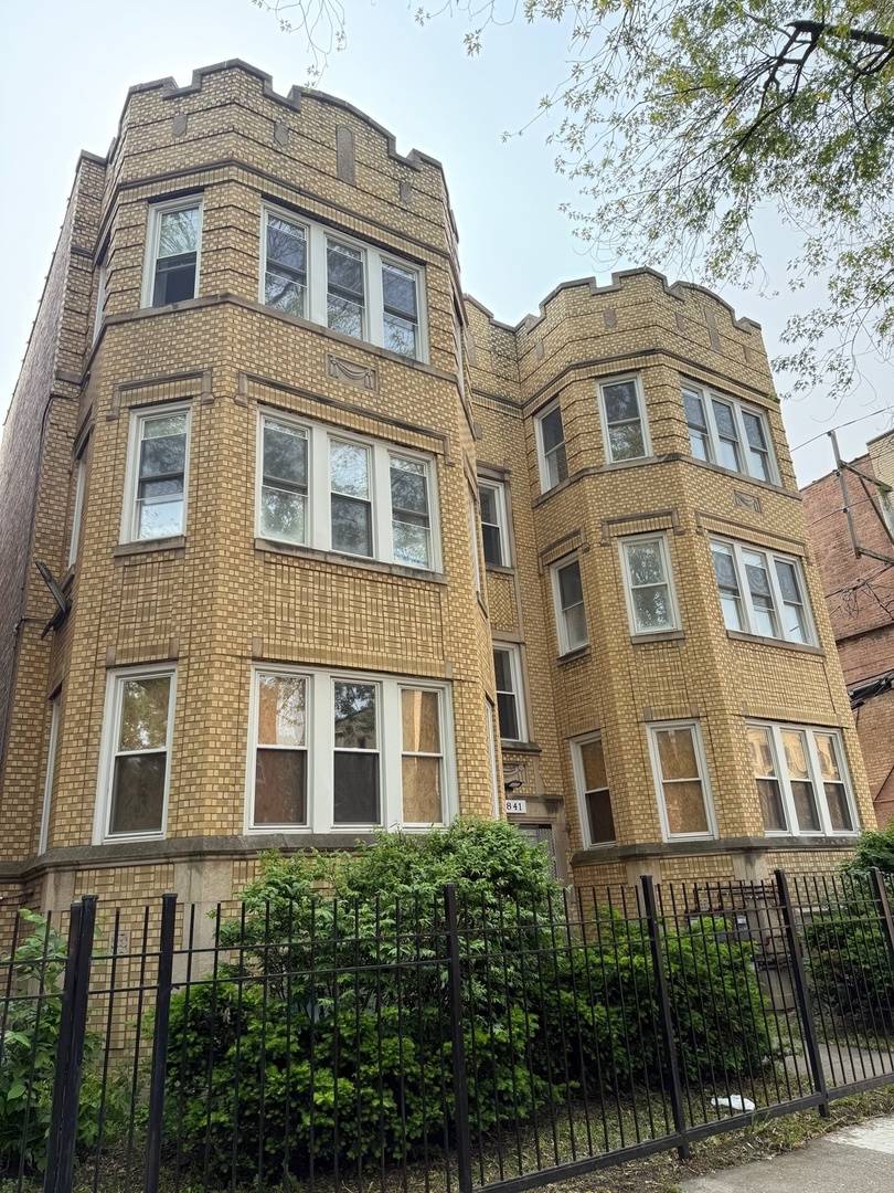 Chicago, IL 60649,7841 S Essex AVE #3N