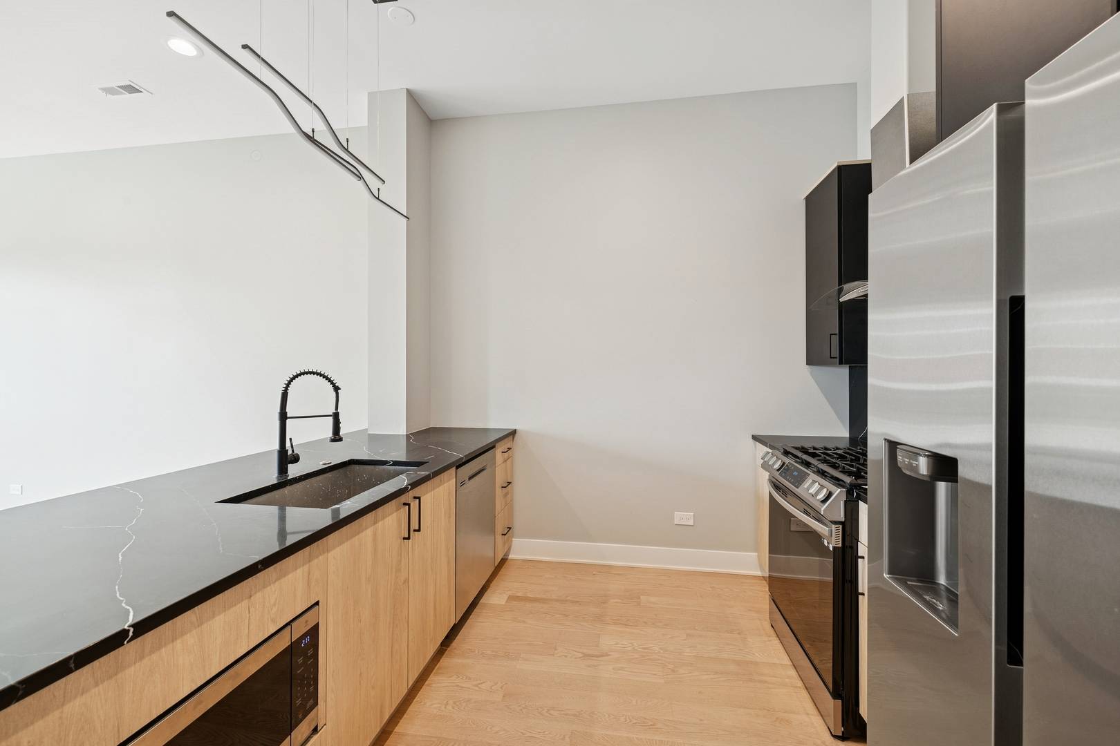 Chicago, IL 60622,1723 W North AVE #2