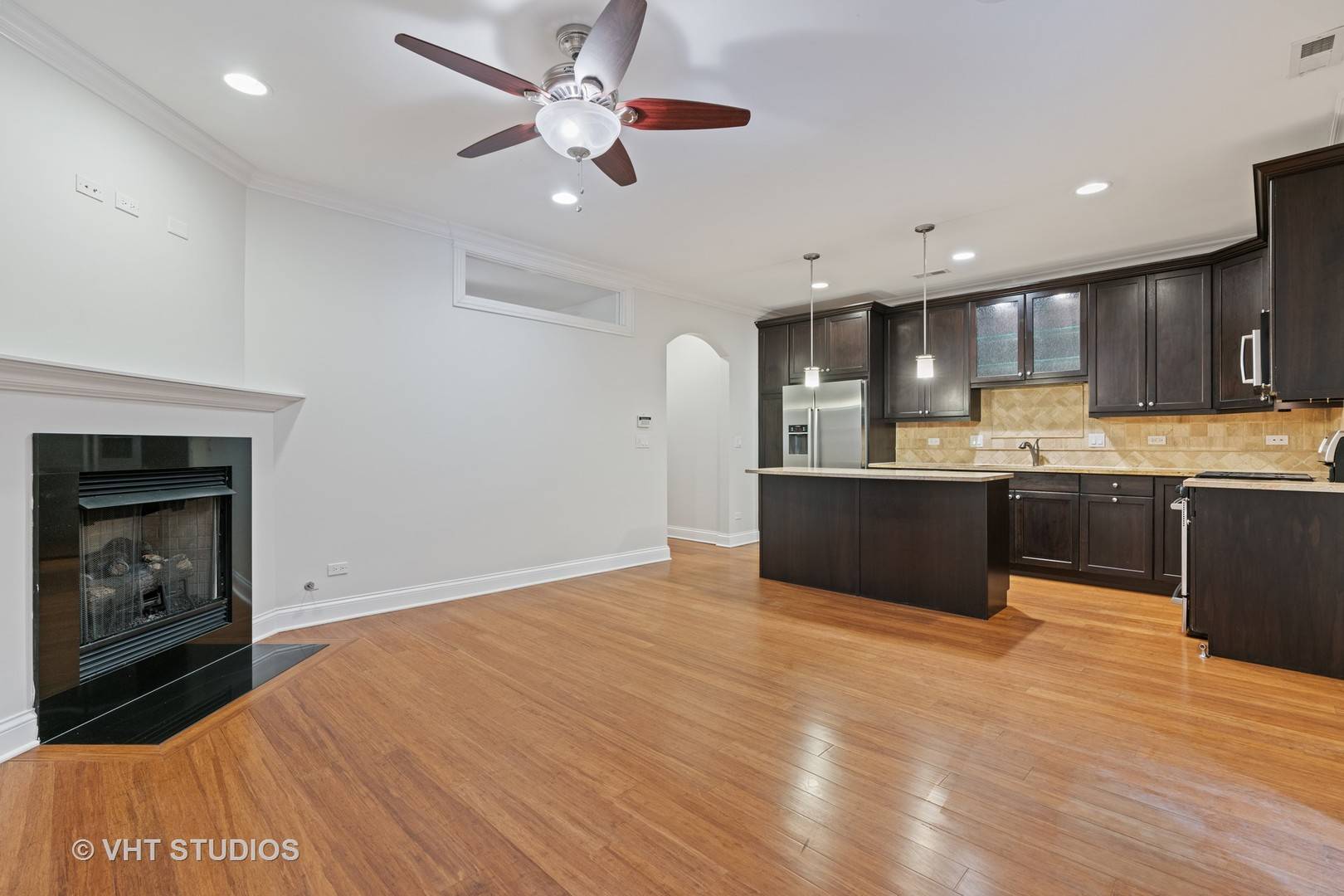 Chicago, IL 60610,1437 N Sedgwick ST #2W