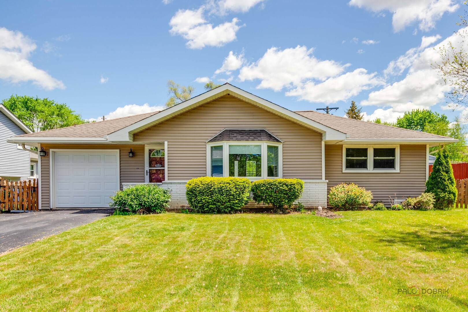 Lindenhurst, IL 60046,2422 E Grand AVE